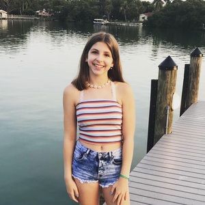 Meet your Posher, Natalie